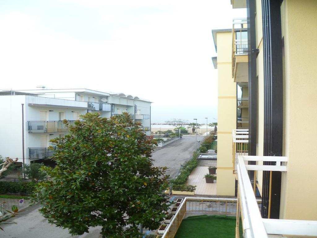 Hotel Glenn Rimini Exterior foto